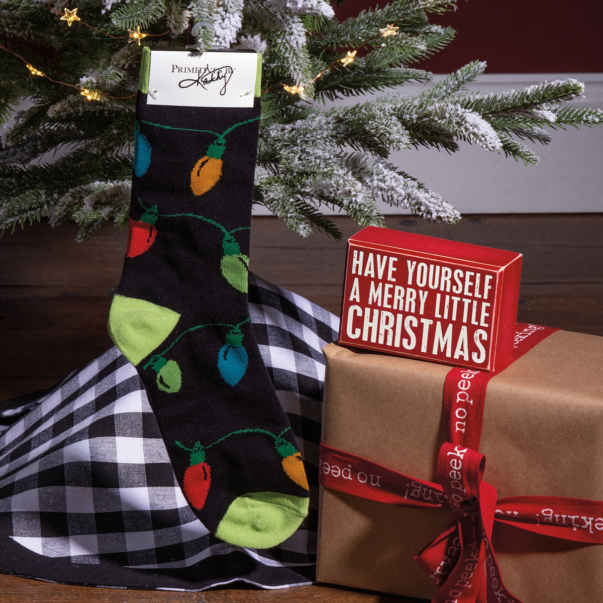 Box Sign &amp; Sock Set - A Merry Little Christmas